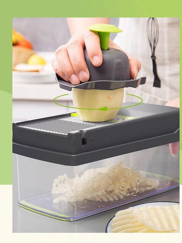 Multifunctional vegetable chopper and shredder