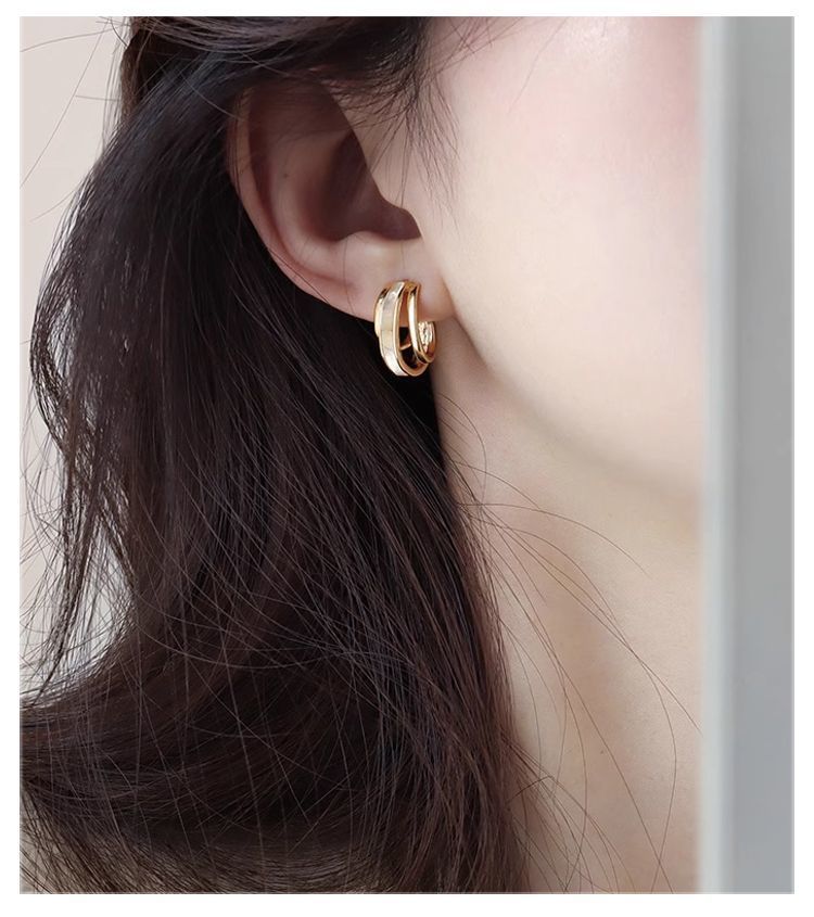 S925 Sterling Silver Mother-of-Pearl Stud Earrings for Women