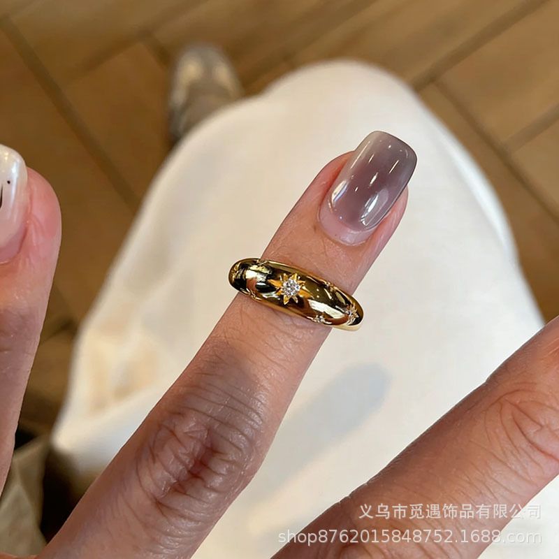中古金色菱格满钻戒指女款轻奢小众高级感八芒星老钱风食指戒指环