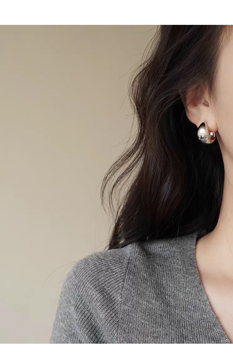 Seiko water drop ring ear studs, fashion design