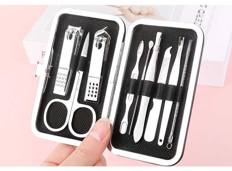 9-teiliges Maniküre-Pediküre- und Augenbrauenschnitt-Set