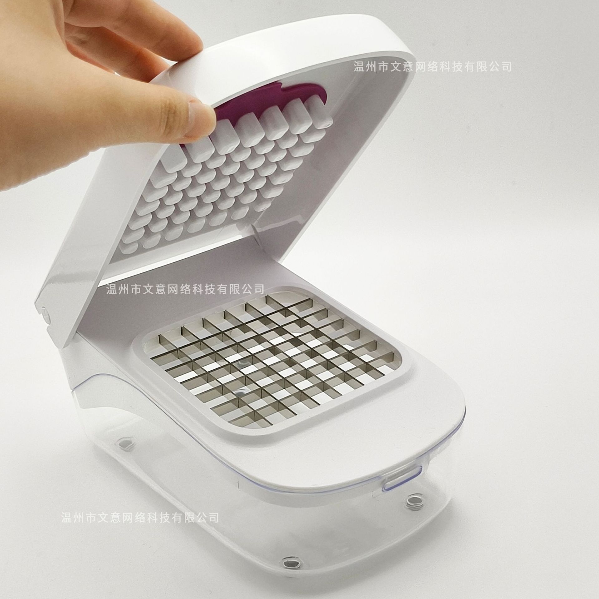 Multifunctional Vegetable and Fruit Chopper