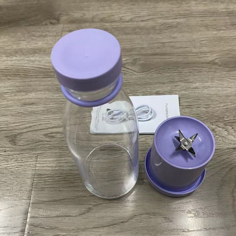Electric portable USB rechargeable fruit juice blender cup