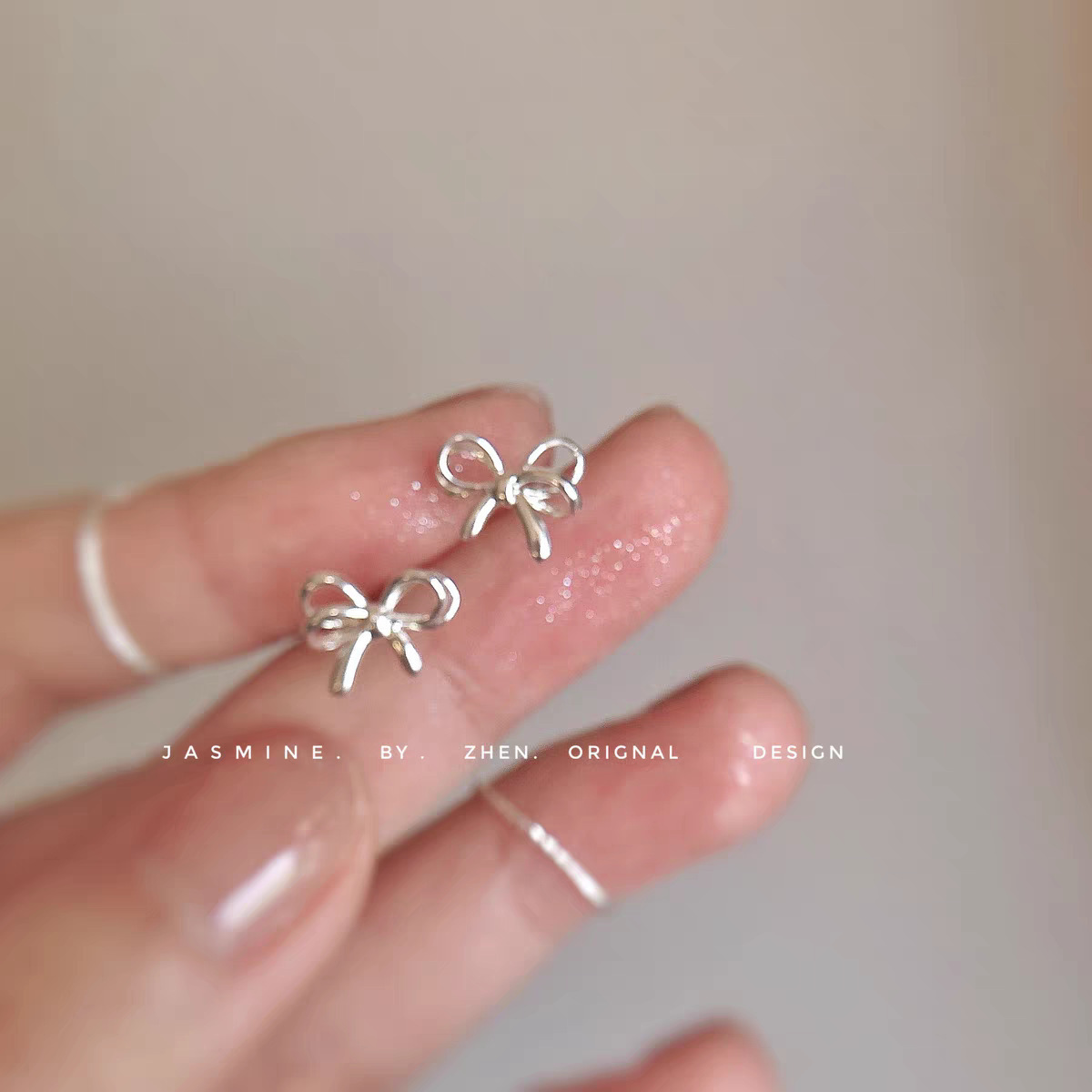 S925 sterling silver stud earrings, hypoallergenic