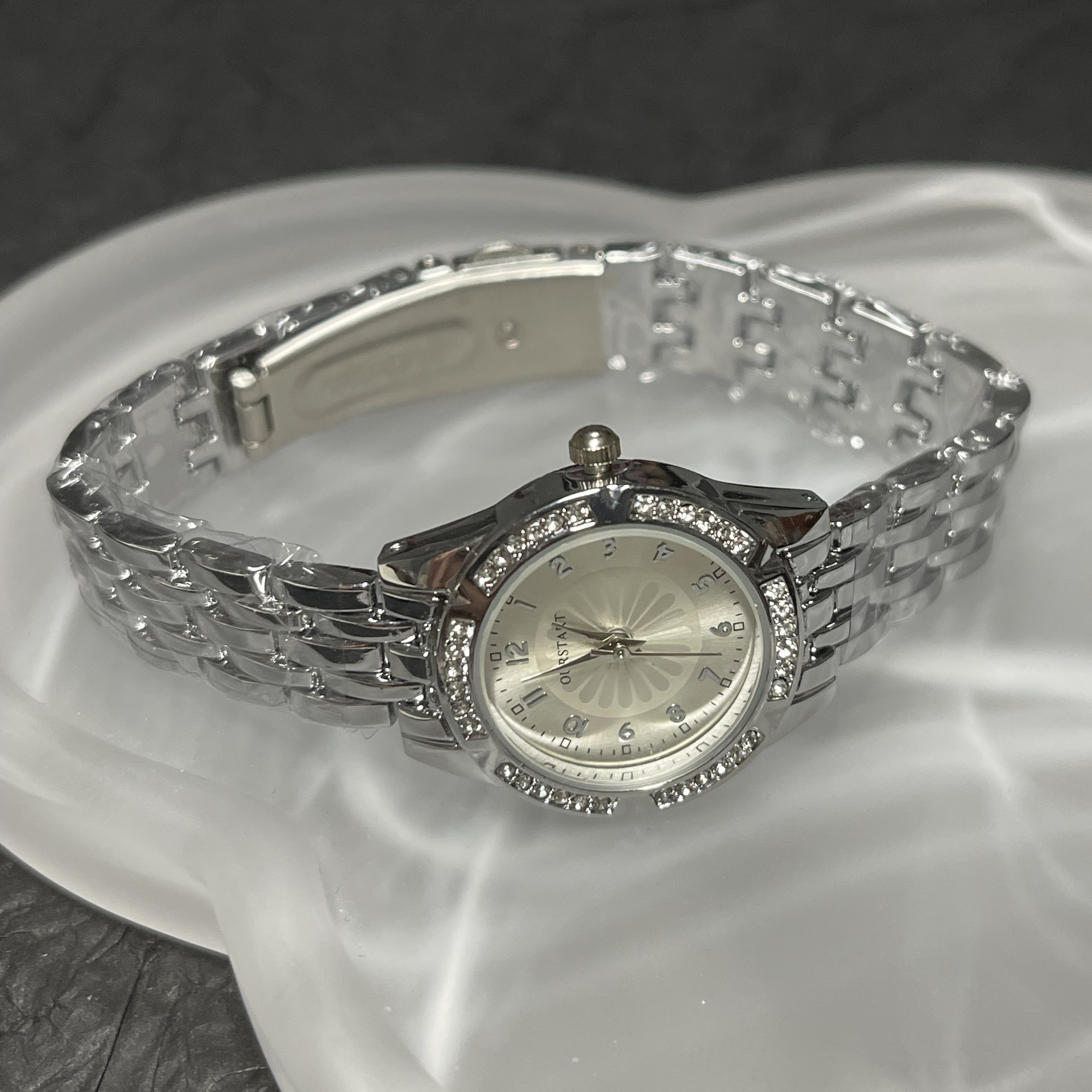 Damen-Quarzuhr, Stahlband, Strass-Zifferblatt