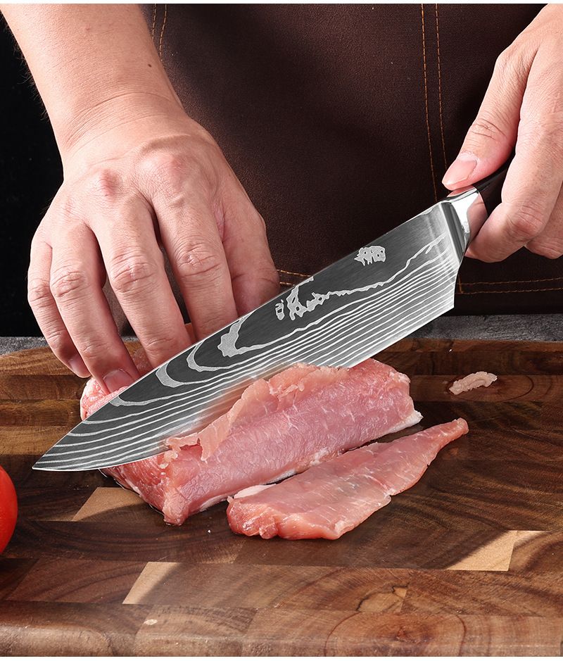 Damascus pattern kitchen knife set with chef knife