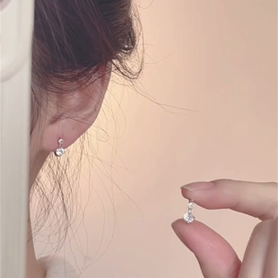 999 Silber-Ohrstecker mit Zirkonia, schlafgeeignet