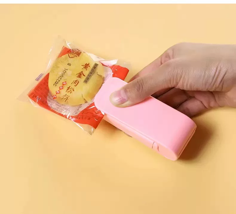 Household mini food vacuum sealing machine