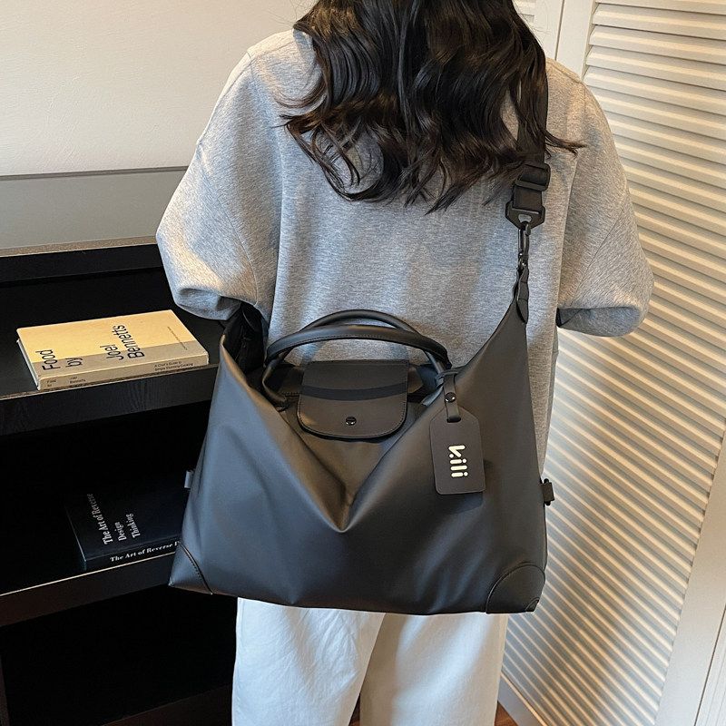 Travel bag, large capacity, lightweight portable sports and fitness