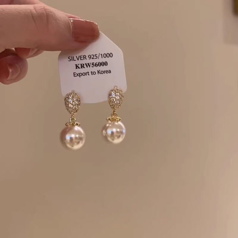 Pearl earrings, S925 silver studs, zircon accents