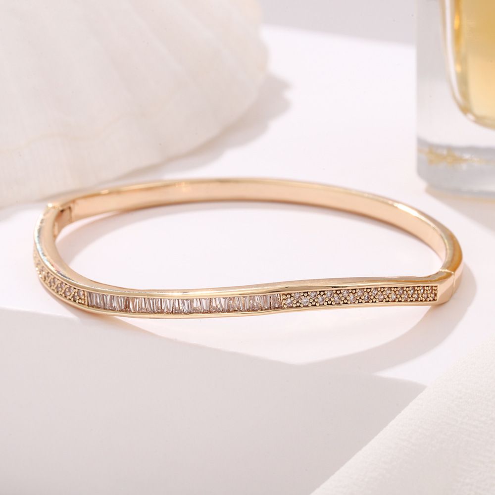 Copper bracelet with rhinestone, gold and silver options