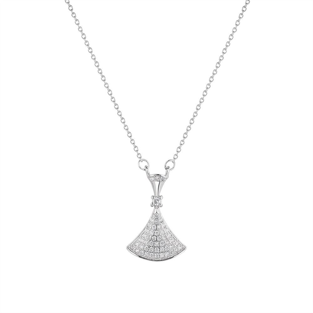 White mother-of-pearl necklace collarbone chain