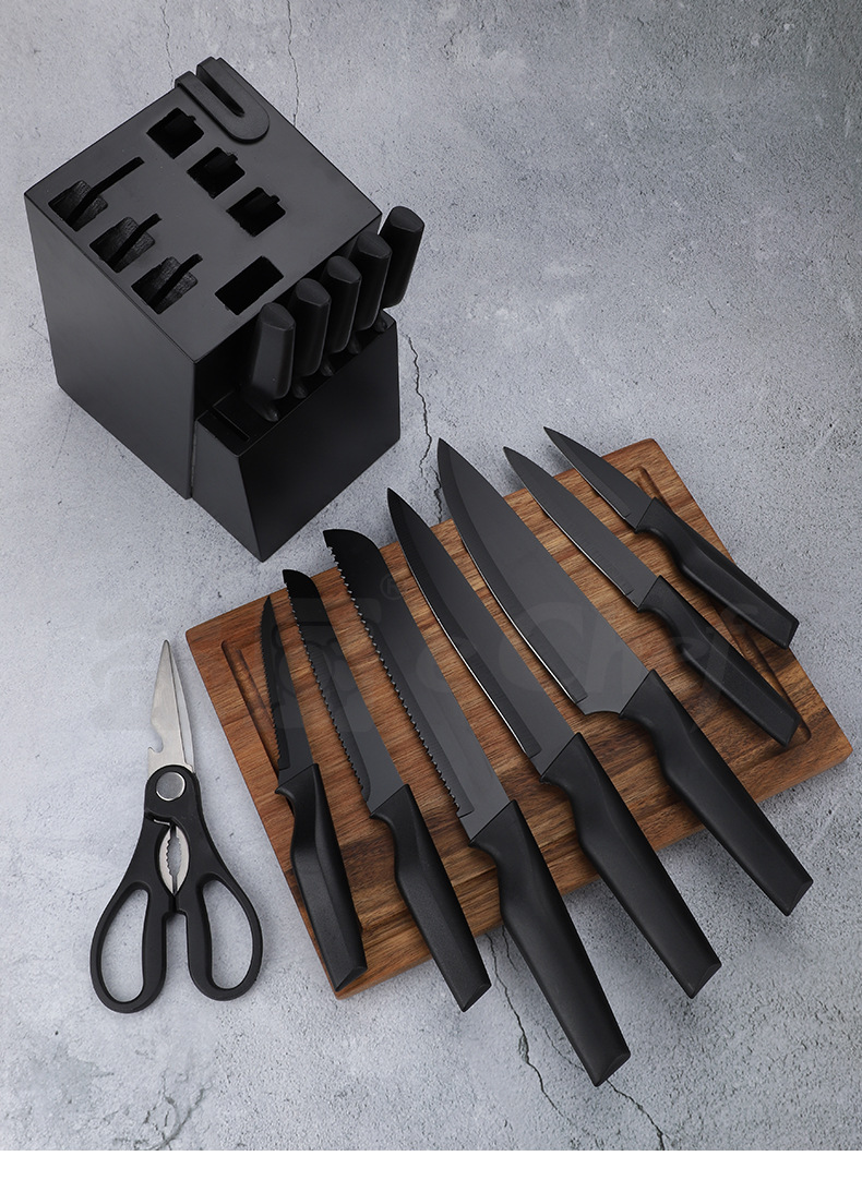 14-teiliges Küchenmesserset mit Holzblock