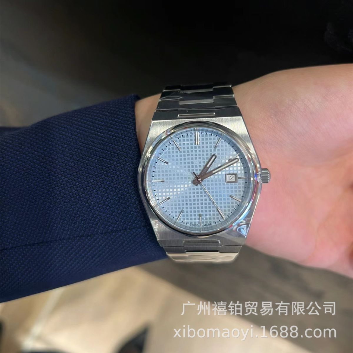 PRX Serie Herrenuhr Quarz, großes Zifferblatt, Kalender