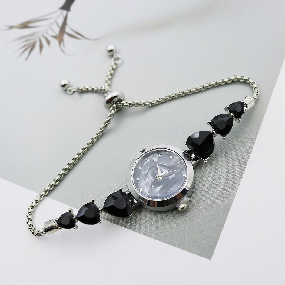 Girl's Quartz Watch with Heart and Diamond Design