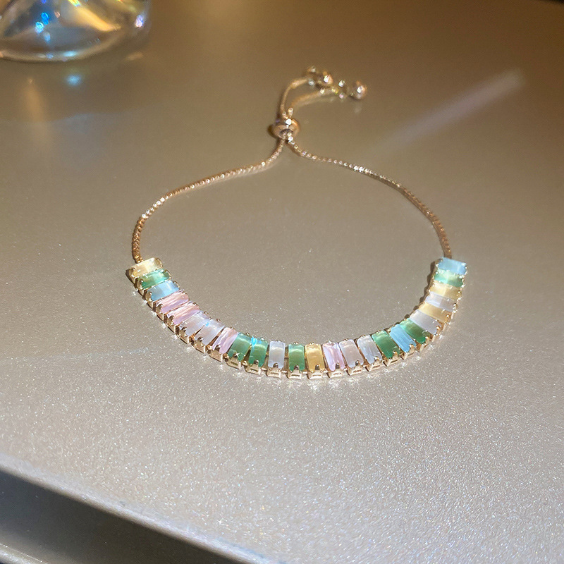 Zirkon oval kelebek yay bileklik, zarif tasarım