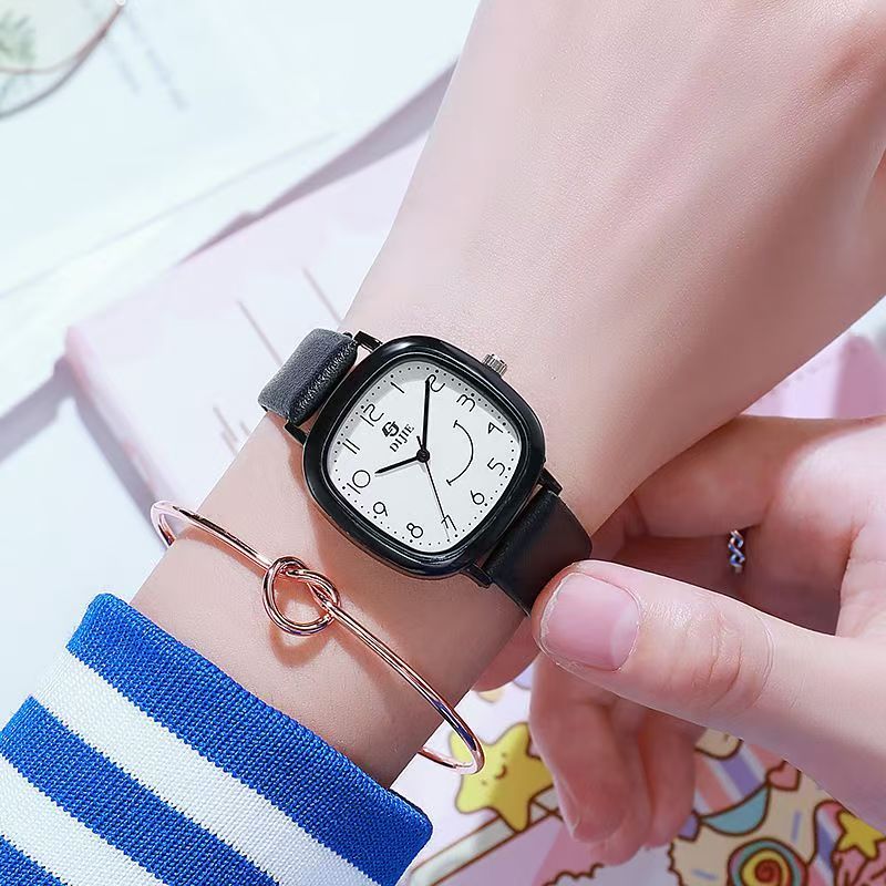 Square face quartz watch, white, for students