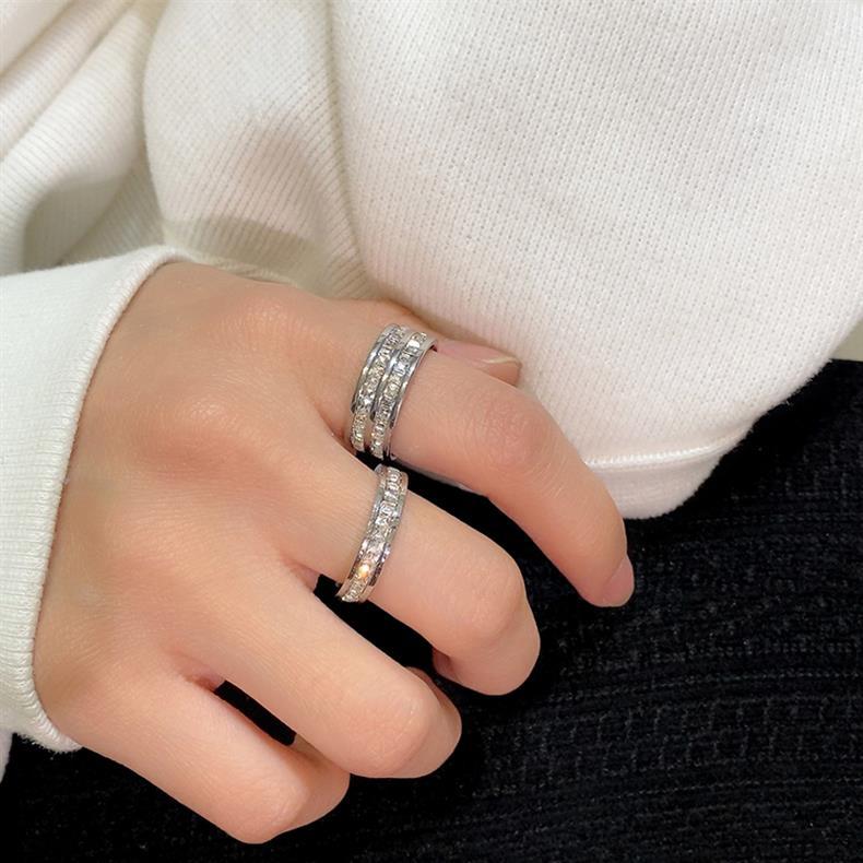 Doppelter quadratischer Diamantring-Set, minimalistisches Design