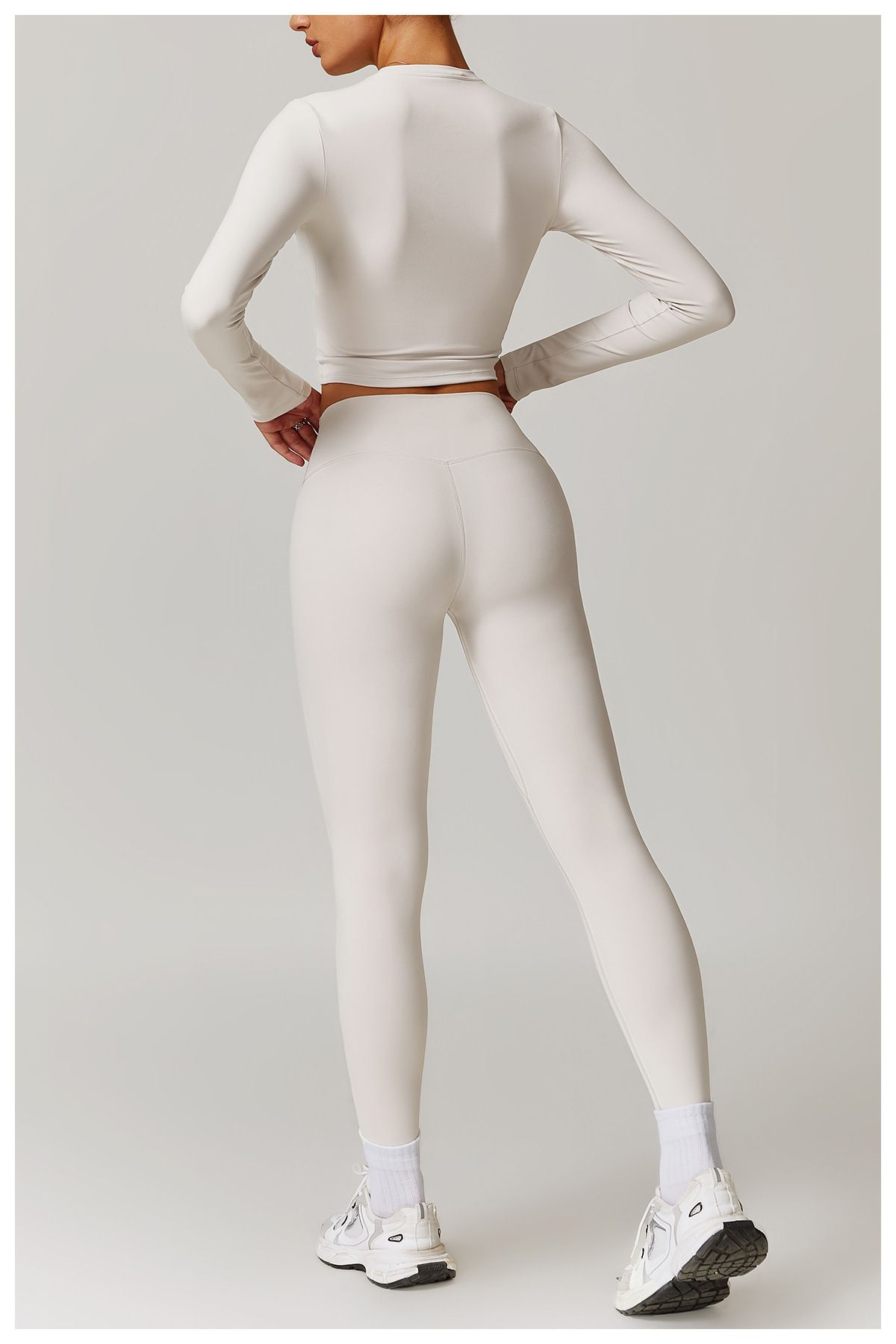 瑜伽服女长袖上衣短裤套装女士健身运动服时尚速干户外瑜伽服套装