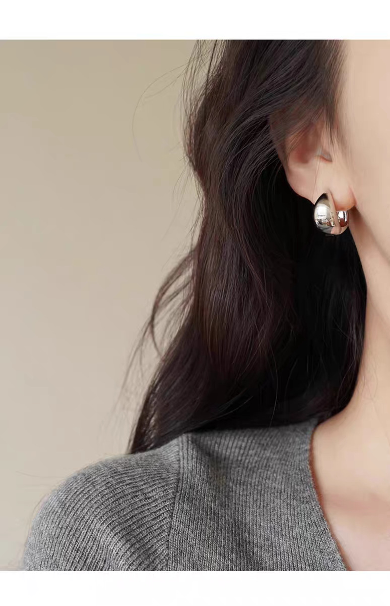 Seiko water drop ring ear studs, fashion design