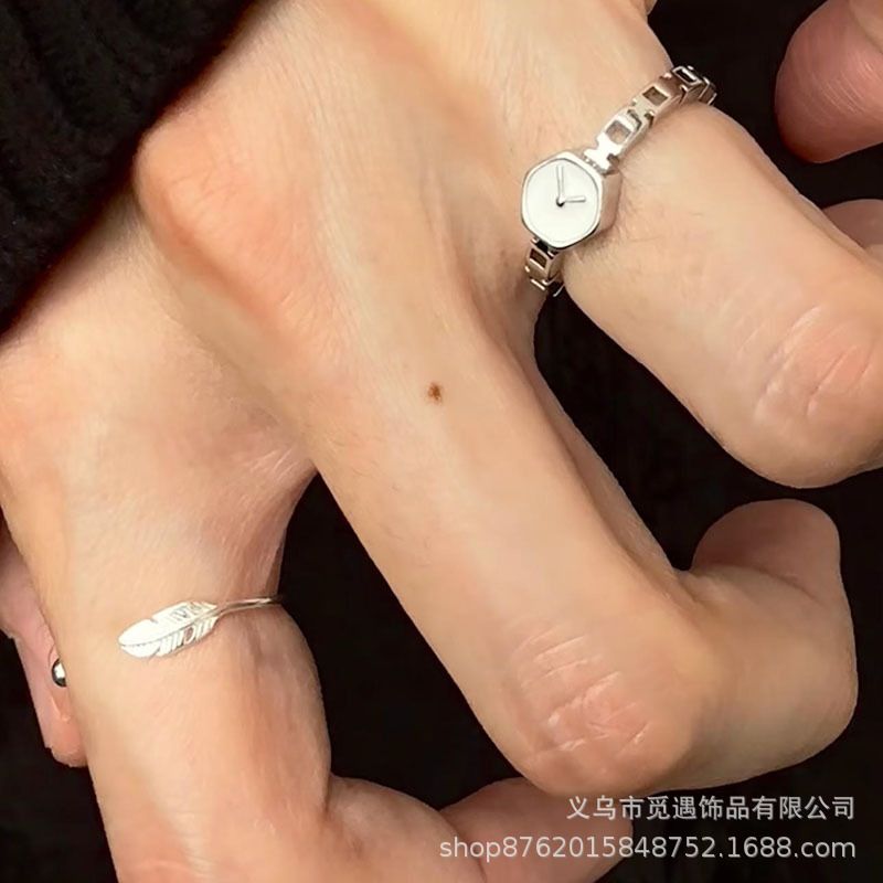Uhr-Ring mit umgekehrtem Zifferblatt, Vintage-Design, stapelbar