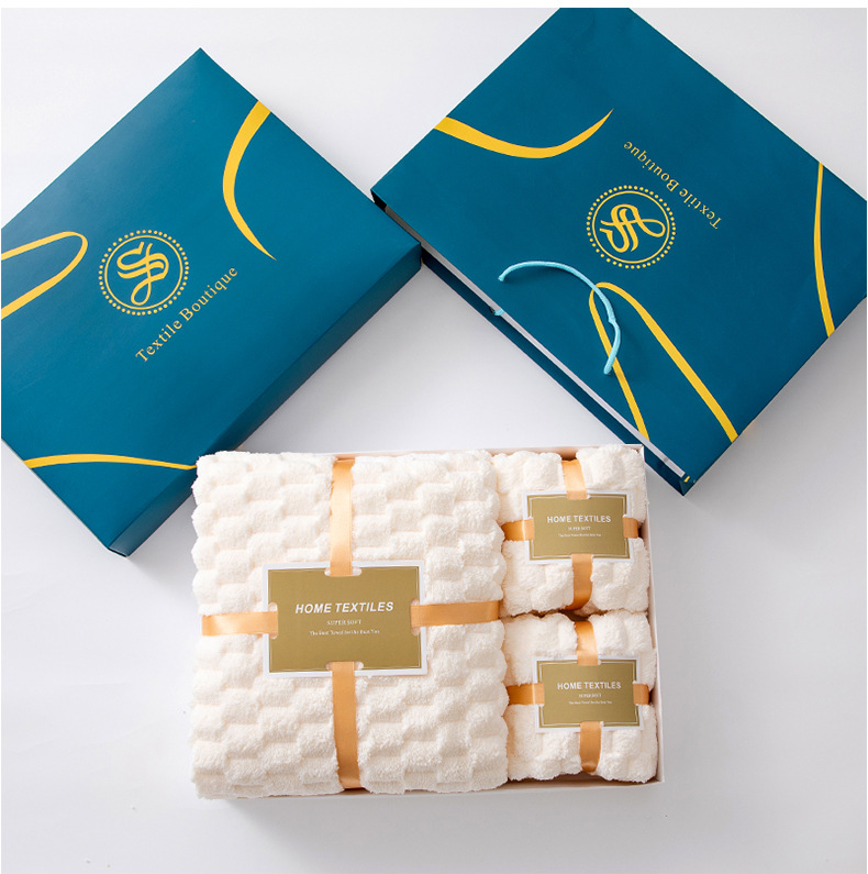 Korallenfleece-Badetuch Drei-teiliges Set