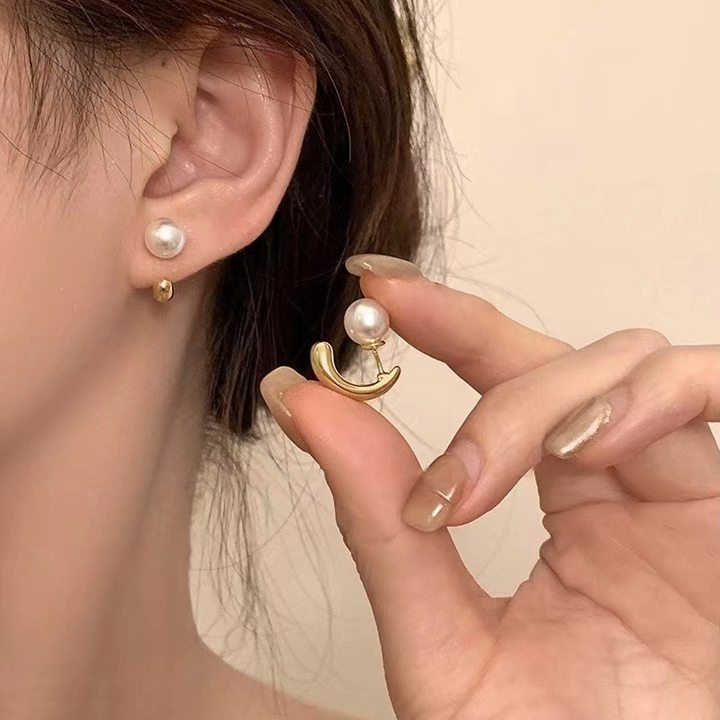 时尚高级感珍珠耳环法式小众复古轻奢耳钉女简约百搭珍珠耳饰批发