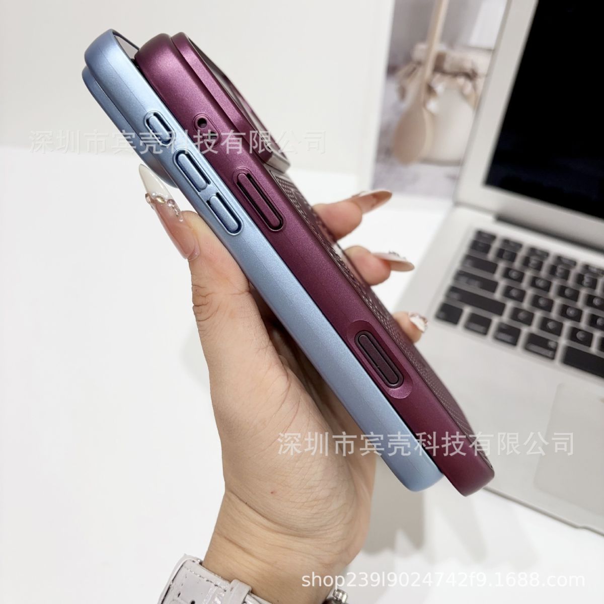 iPhone 17 Pro Max case, honeycomb cooling, mesh pattern, soft touch