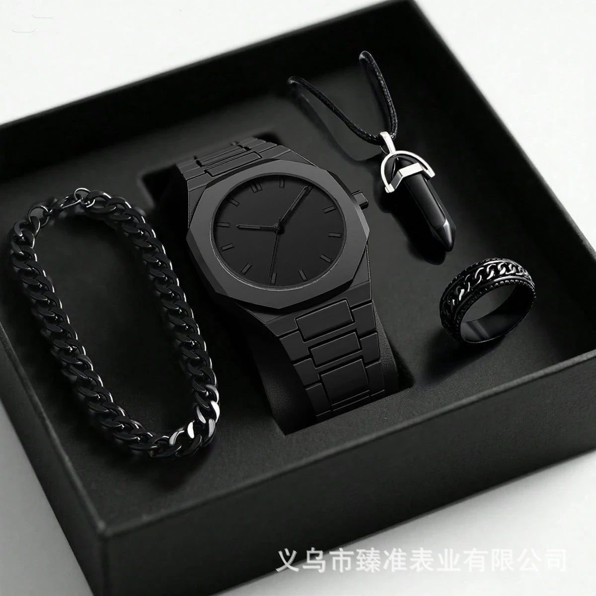 Quartz wristwatches for men and women, luxury lightweight design