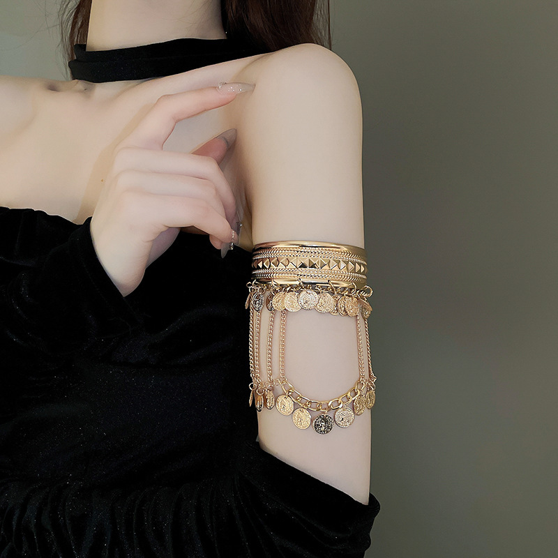 Irregular concave bracelet, niche design, silver-toned