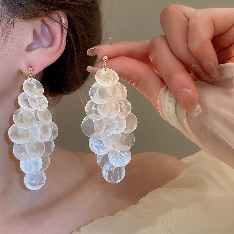 Silver Needle Round Shell Tassel Stud Earrings Summer Style