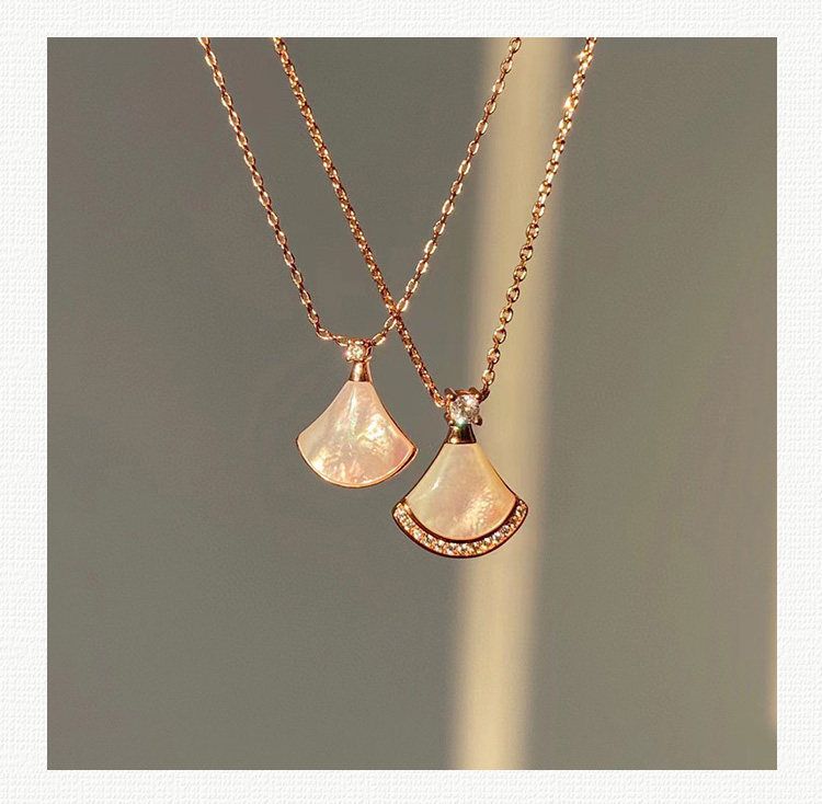 S925 silver V-gold fan necklace with mother of pearl red agate