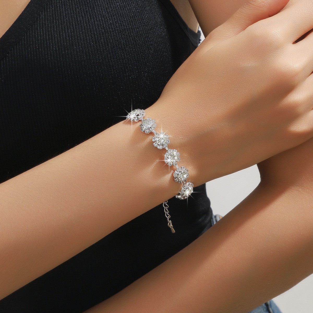Moda mücevher seti, gelin kolye, küpe ve bilezik, su damlası tasarımı