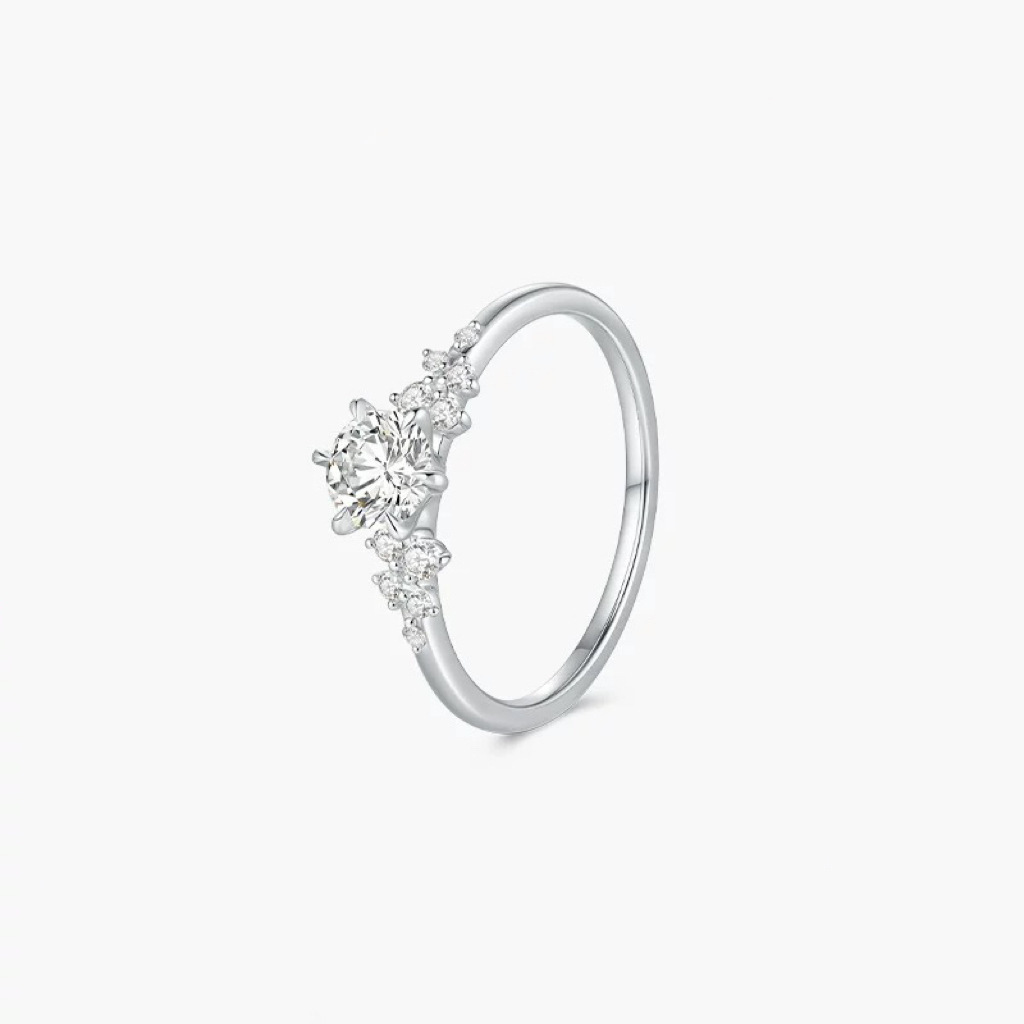 S925 sterling silver zircon ring, classic sparkling design