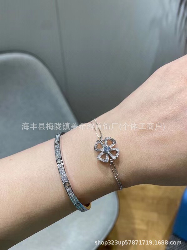 Diamantbeschichtetes Liebesarmband, 18K Roségold