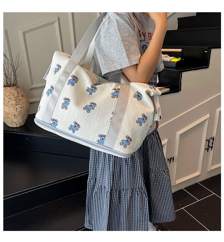 Large capacity travel bag, expandable, wet and dry separation