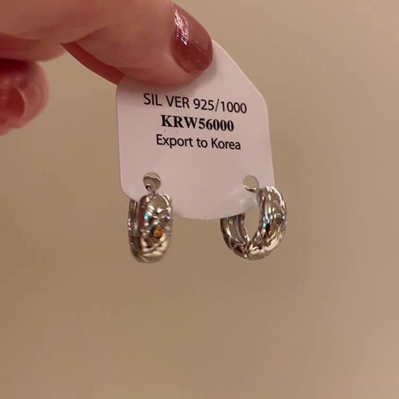Korean diamond pattern circle earrings, minimalist style