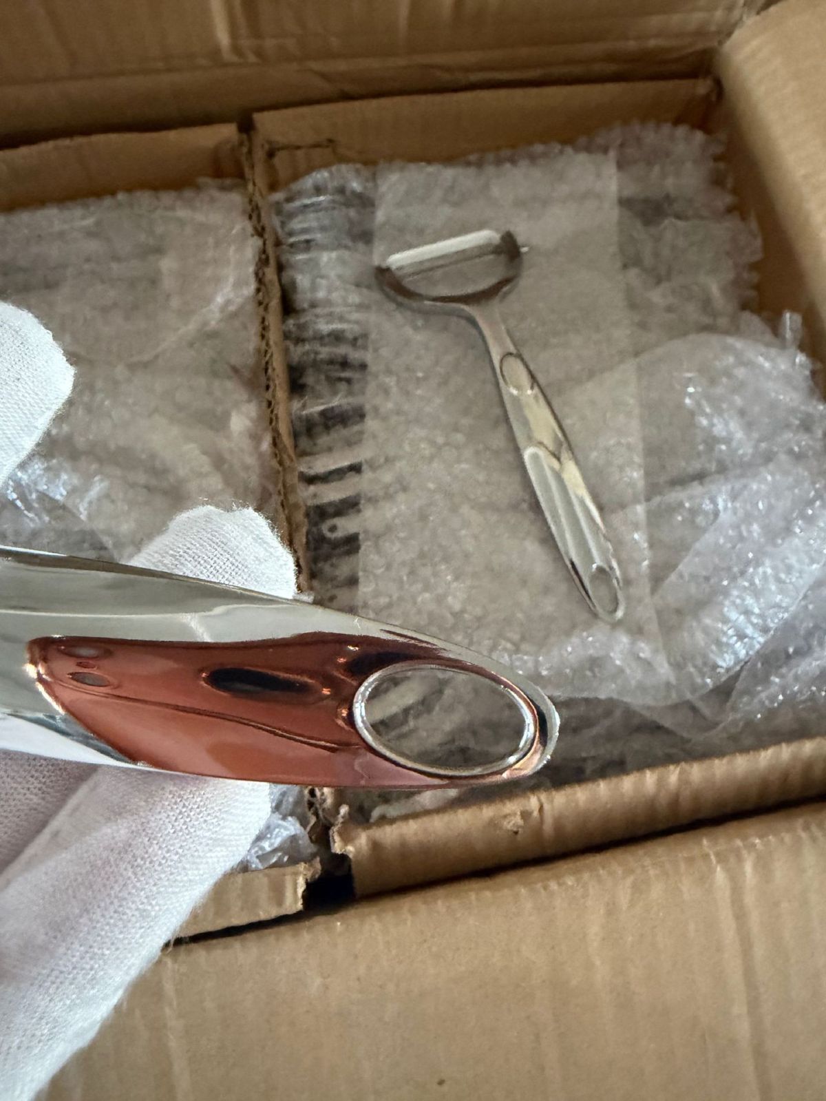 新款削皮刀锌合金削皮器厨房水果瓜刨家用不锈钢刮皮刀刨皮刀批发