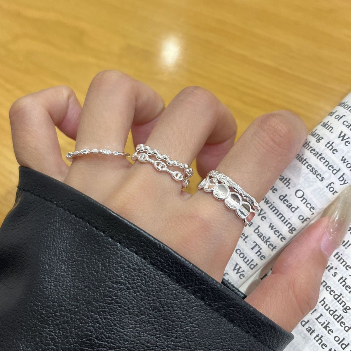 Minimalistischer glatter Ring, verstellbar, nicht anlaufend