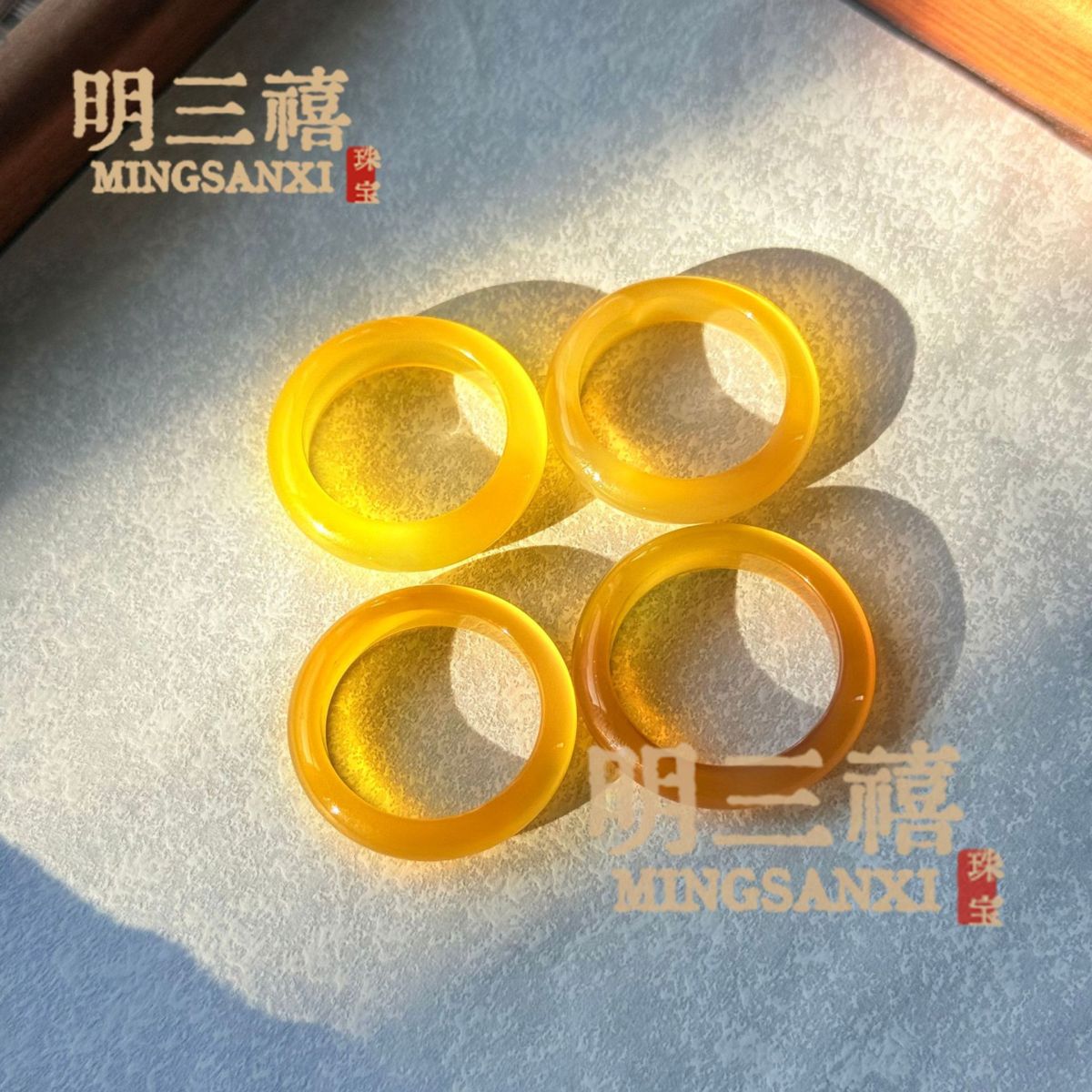 天然高冰马料白玉髓戒圈香槟金玛瑙戒指冰透粉玉石指环天空蓝戒指