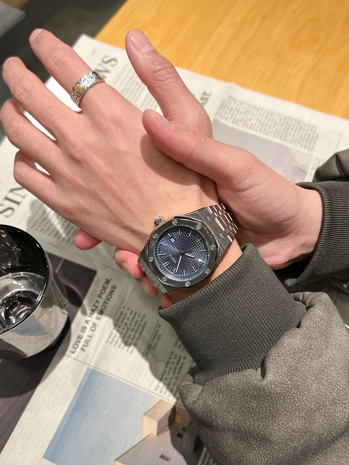 Royal Oak Quartz Men's Watch with Waterproof Steel Band