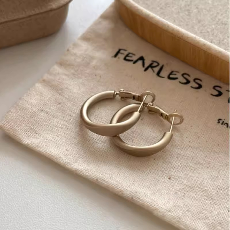 Kaffee-Gold-Ohrringe, mattiert, Insta-Stil, Nischencollier