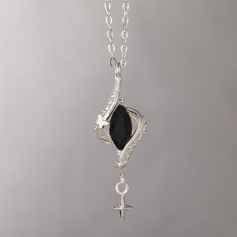 Forest style wrap necklace with hollow design