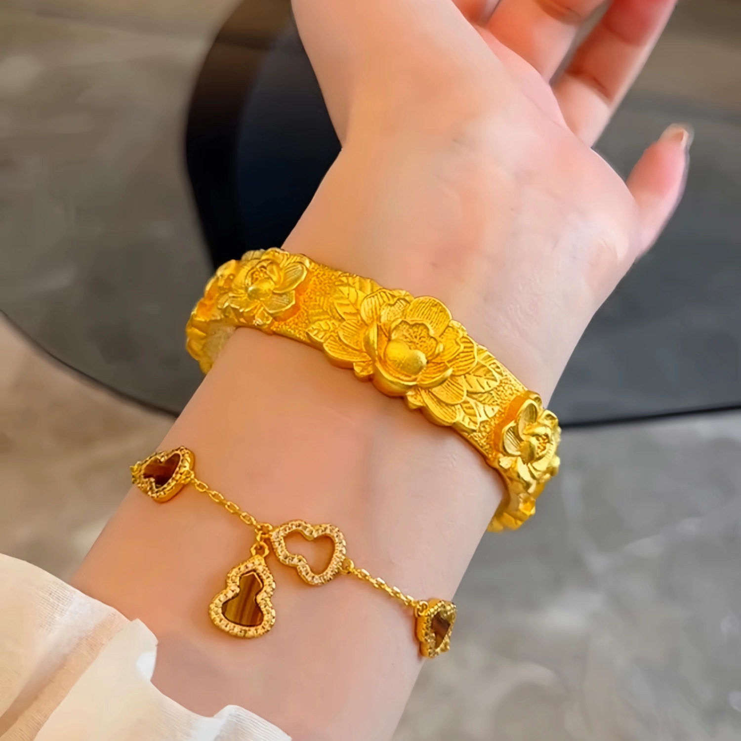 3D carved peony bracelet, solid gold-colored Chinese style