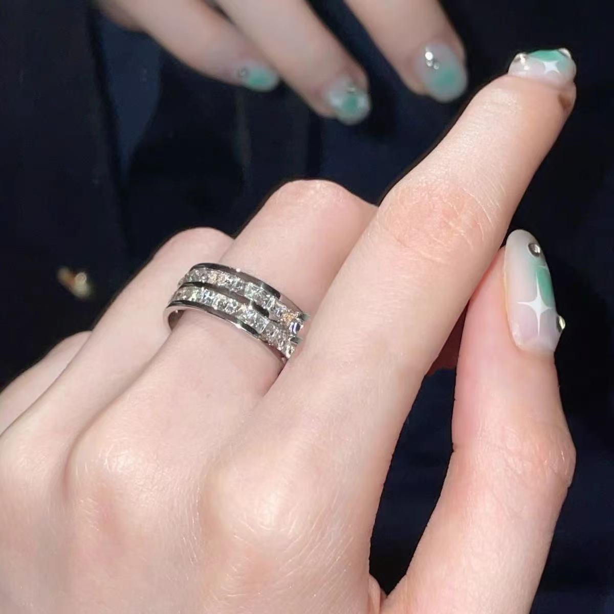 Doppelter quadratischer Diamantring-Set, minimalistisches Design