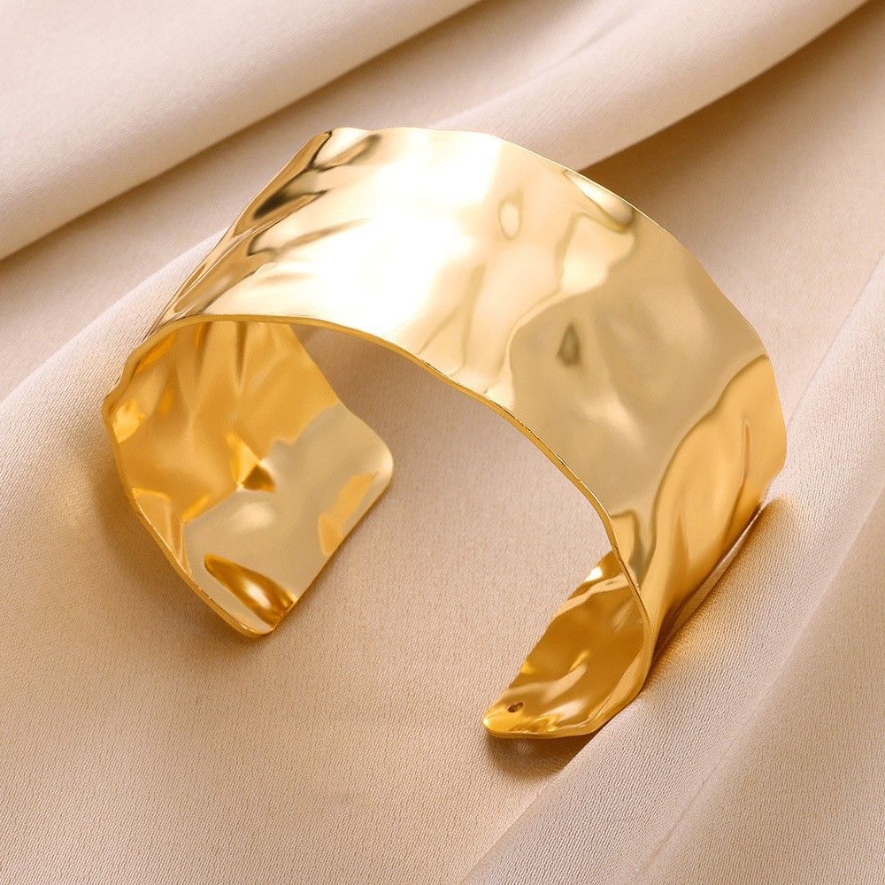 Hammerschlag-Armband-Set mit Herz-Design, offene Manschette