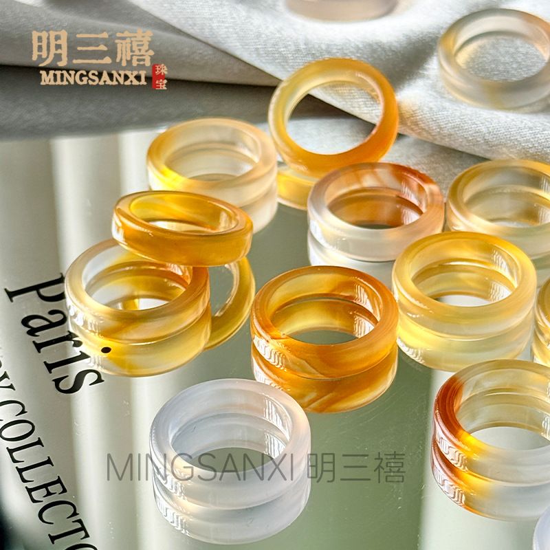 天然高冰马料白玉髓戒圈香槟金玛瑙戒指冰透粉玉石指环天空蓝戒指