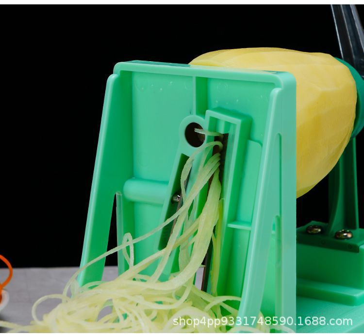 Multifunctional vegetable shredder for radish, potato and fruit