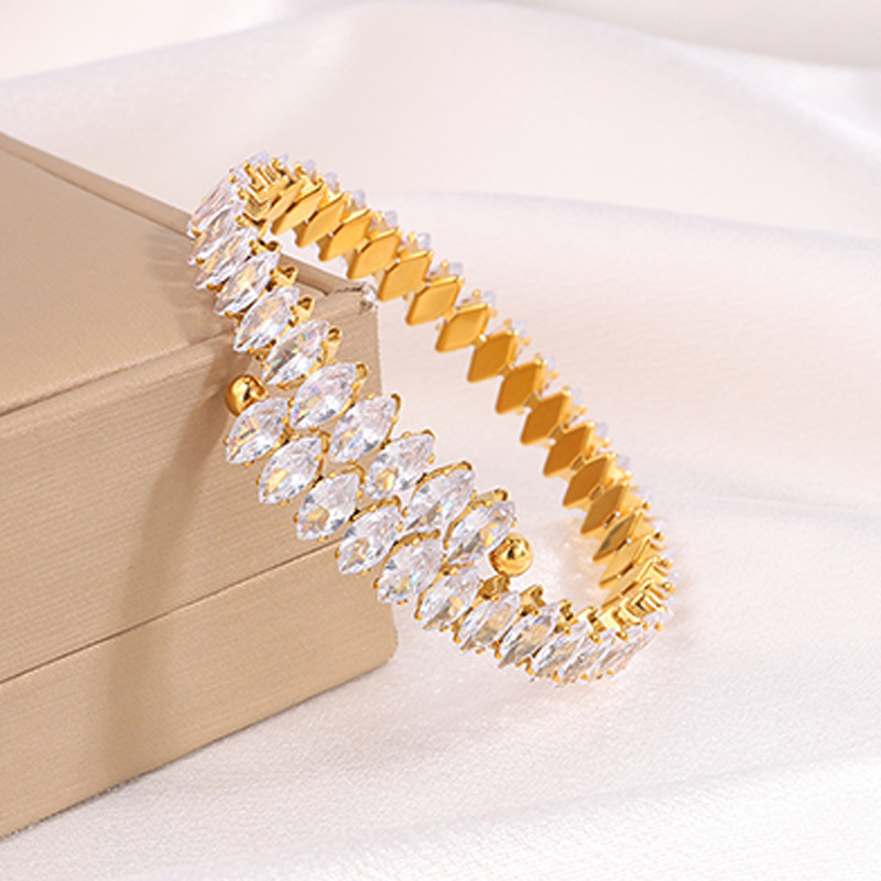 Titanstahl-Armband mit Zirkonia-Steinen, 18k vergoldet
