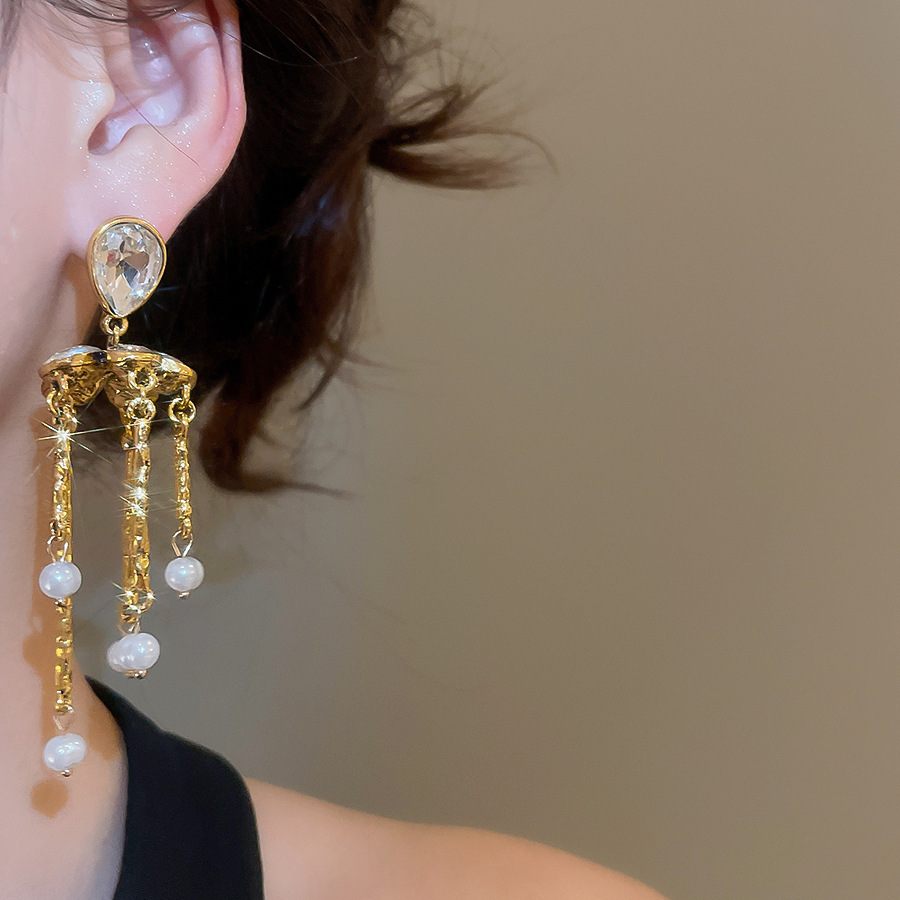 Zircon geometric pearl stud earrings, French style